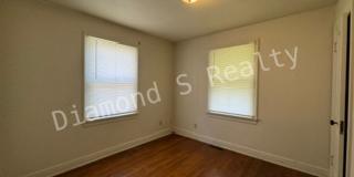 Cute and Clean 2 Bedroom Home Available Now! Gallery 11