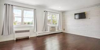 604- G Chestnut St Gallery 3