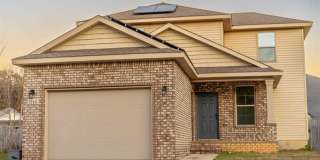 Convenient to I-10, shopping  Navy Federal complex! Gallery 1