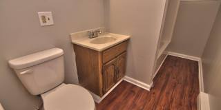 1418 N Main (Apt B) Street Gallery 16