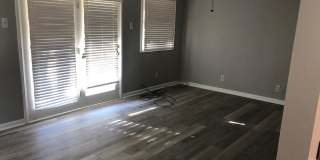 Upper St. Clair - 3 BR Split Entry House, Garage, Central Air! Gallery 6