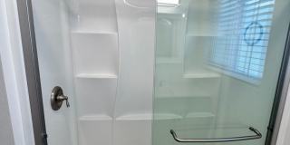 Spacious & Bright 2 Bedroom Apartment in Prime Long Beach Location Gallery 32