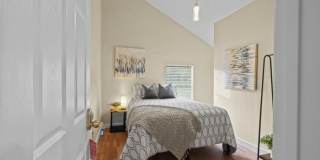 3201 East Osborne Avenue Gallery 7