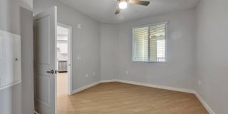 Downtown Ontario Luxury Apartments Gallery 8