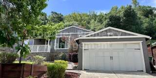 Very Charming, updated 2 Bd/1 Ba, 1178 sf Single-Family House in Lafayette available for Lease! Gallery 1