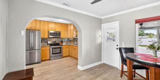 5519 COMMONWEALTH Avenue N Gallery 12