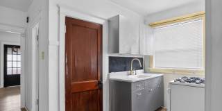 Spacious 1BR Condo in Saint Louis Gallery 8