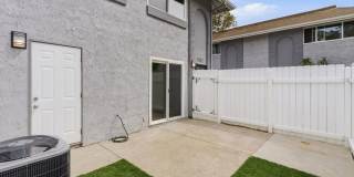 OPEN HOUSE SATURDAY 4/11 - 12PM TO 2PM Sunny and Bright 3 Bedroom End Unit in Yorktown Villas Neighborhood Gallery 9