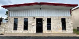 5424 W Oak Street Gallery 1