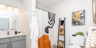 Munroe Place Gallery 17