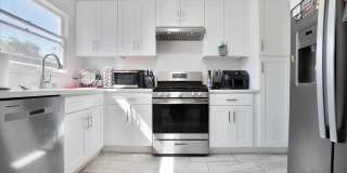 7203 Blackton Gallery 1