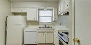 Albany Ridge Apartments – Comfortable Living in West Lubbock Gallery 11