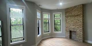 422 W Belden Ave Gallery 4