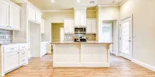 Move In Special: August Rent Free! Gallery 6