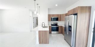 721 Bering Avenue S Gallery 6