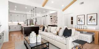 9001 Ventura Street Gallery 30