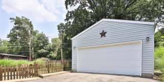 3 BR, 2 BA, 2 car garage Webster Groves Home in Saint Louis Gallery 31