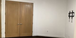 Beautiful 2 Bedroom Condo in Whitefish Bay Gallery 5