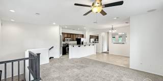 Welcoming 2B/2BA Condo with Balcony, In-Unit Laundry and Pool Access. Gallery 5