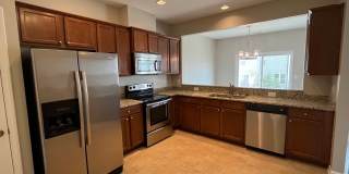 **OFFERING REFUNDABLE APPLICATION FEES** Fantastic 3BD, 2.5BA North Raleigh Townhome with Fenced Backyard in an HOA Community with Premier Amenities Gallery 3