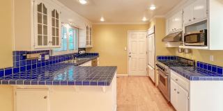 Beautifully Updated Three Bedroom Browns Valley Home Gallery 10