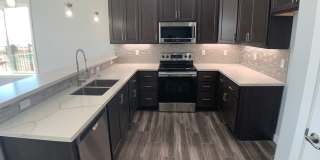 3 Bedroom - 2 Bath Pool Home Gallery 6