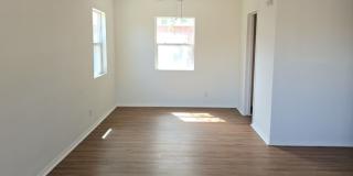 3 Bedroom, 1 Bathroom Home! Schedule a Showing Soon! Gallery 7