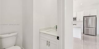 4402 E 19th Street Gallery 9