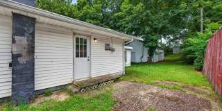 3 Bedroom Pet Friendly Home For Rent! Gallery 24