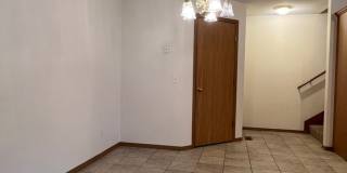 3bed/2 bath/2 car garage, 1300 sqft duplex-home! 1267 S Pinhook Dr in Nixa MO. 3bed/2 bath/2 car garage, 1300 sqft duplex-home! 1267 S Pinhook Dr in Nixa MO. Gallery 1