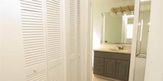 7355 Woodmont Terrace Gallery 8