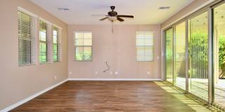 Beautiful 3 bedroom with a loft in Cooley Station! Gallery 3