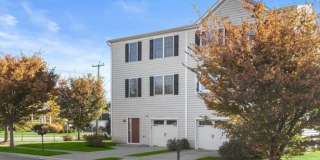1 KARENDALE Court Gallery 4