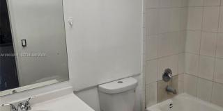 2742 NW 199th Ter Gallery 11