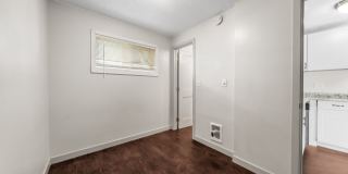 2006 1/2 N 78th St Gallery 7