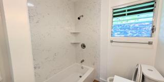 Newly Remodeled 2 bed 2 Bath Townhouse at Waialae Gardens in Kahala Gallery 20