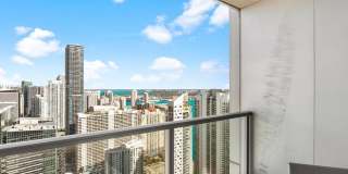 1425 Brickell Ave Gallery 50