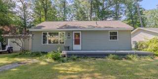 The Little Bungalow of Your Dreams Near East Bay! 2BR / 1BA Long-Term Rental Gallery 1