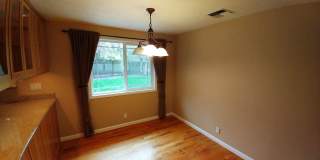 Gorgeous Home with Granite Counters and Custom Built-ins! Gallery 15