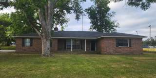 Charming 3BR Home with a Touch of Country in Dasher! Gallery 1