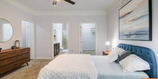 The Sovereign at Overland Park Apartments Gallery 16