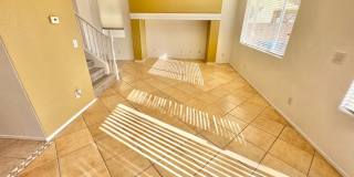 BEAUTIFUL 4 BEDROOM 2.5 BATH HOME IN THE SOUTHWEST! Gallery 4