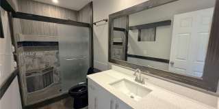 1439 Captains Walk Gallery 18