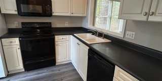 1801 Crystal Downs- Bev Roberts Rentals and Property Management Gallery 4