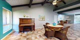 Newport Village Gallery 32