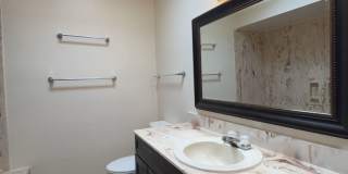 AVAILABLE NOW! 3 Bedroom, 2 Bath Huge Home Gallery 20