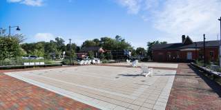 212 FREDERICK Avenue S Gallery 77