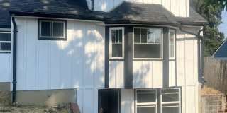1306 Grand Pl Gallery 1