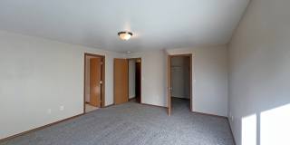 Price Drop!-Exceptional 2200 sq ft Three Bedroom 2 Bath Rambler in Fed Way - with A/C Gallery 37