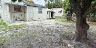 Charming 3-Bedroom + Den Home in the Heart of Miami Gallery 18
